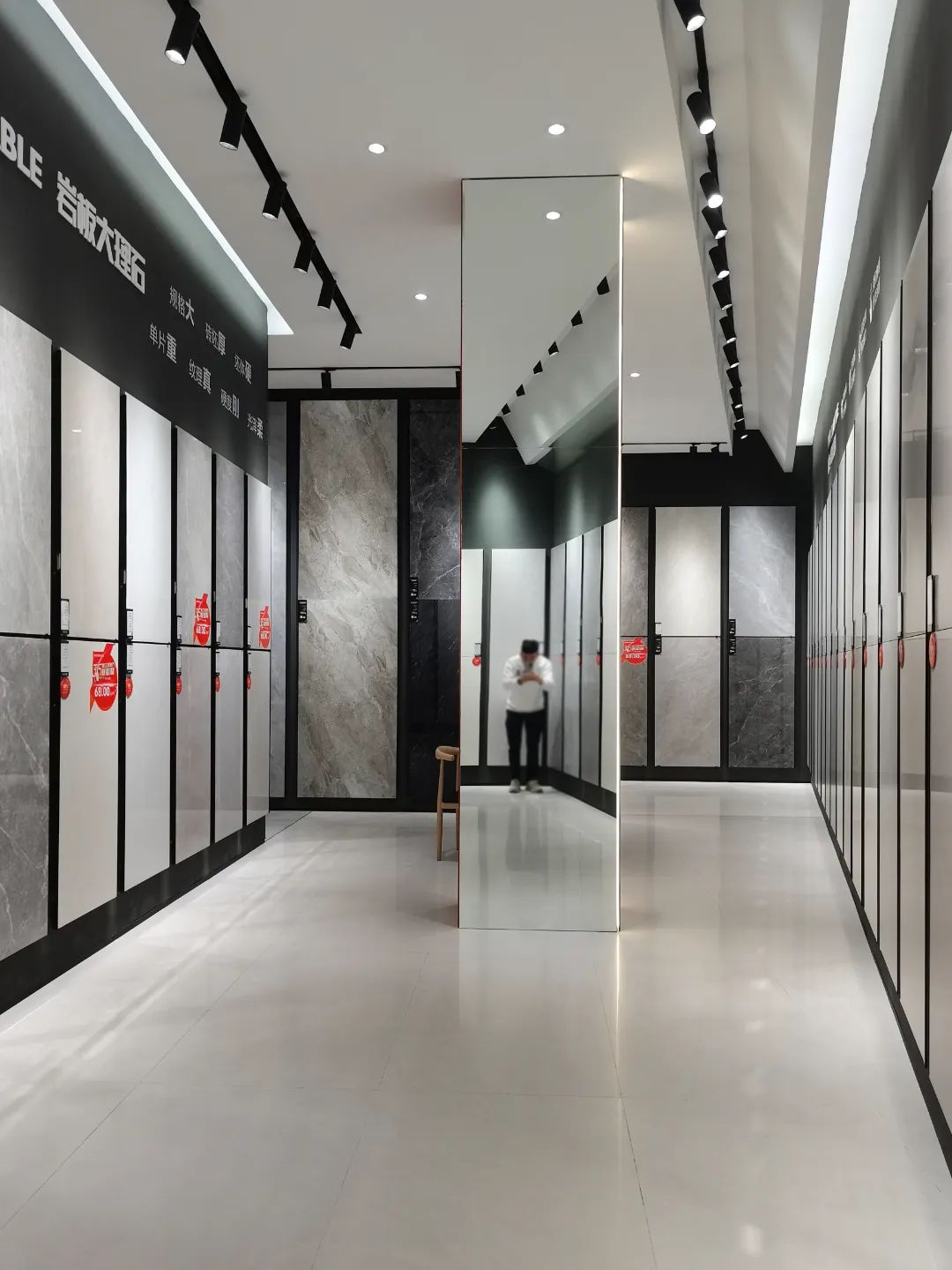 終端風(fēng)采 | 強輝淮南旗艦店，中性格調(diào)，以藝術(shù)裝點設(shè)計(圖12)