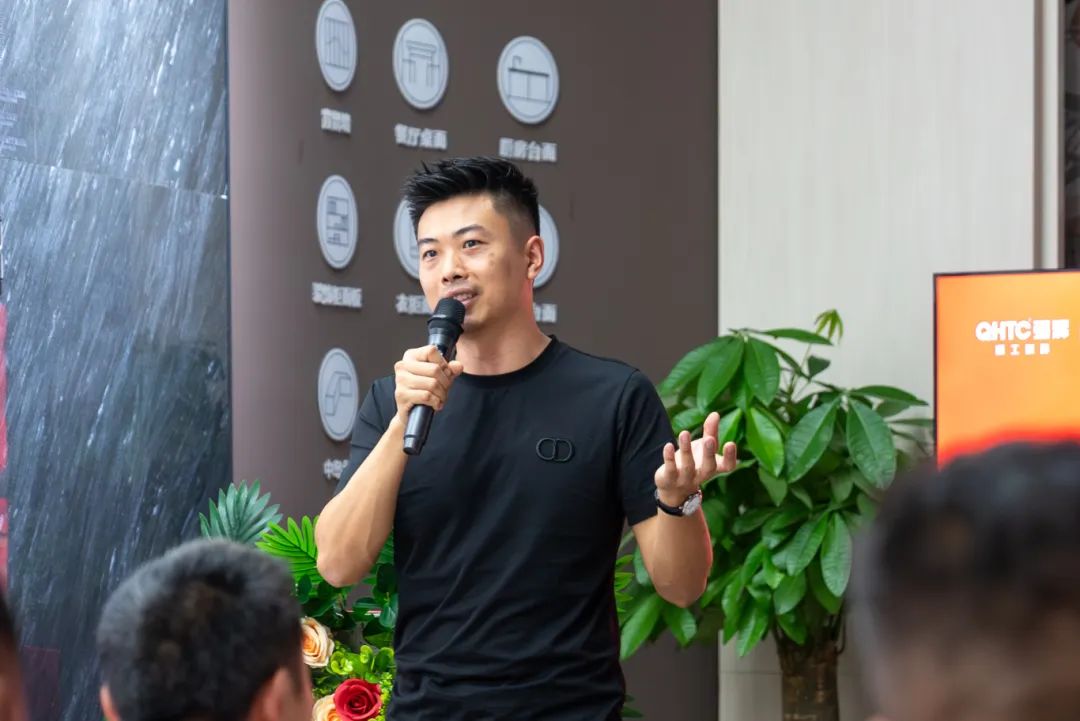 聚勢共鑒?標(biāo)桿領(lǐng)航 | 強(qiáng)輝2025區(qū)域培訓(xùn)峰會(huì)暨美學(xué)賦能行動(dòng)貴陽站順利結(jié)束！(圖9)